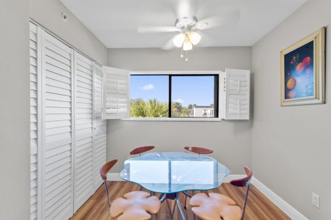 Condo in Delray Beach, Florida, 2 bedrooms  № 2246240 - photo 27