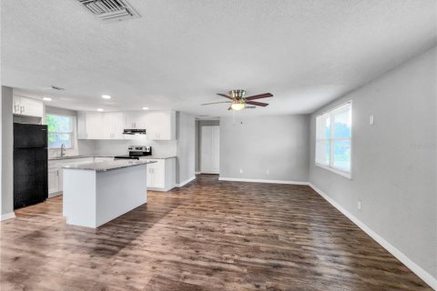 Снять в аренду виллу или дом в Пинеллас-Парк, Флорида 1 комната, 107.02м2, № 1872825 - фото 4