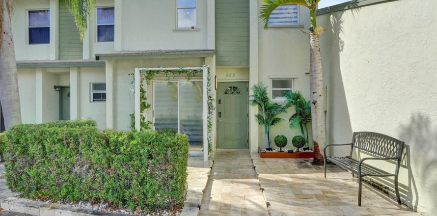 Adosado en Deerfield Beach, Florida 2 dormitorios, 104.24 m2 № 2184153