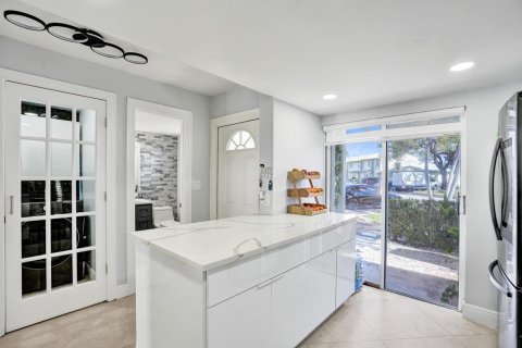 Adosado en venta en Deerfield Beach, Florida, 2 dormitorios, 104.24 m2 № 2184153 - foto 16