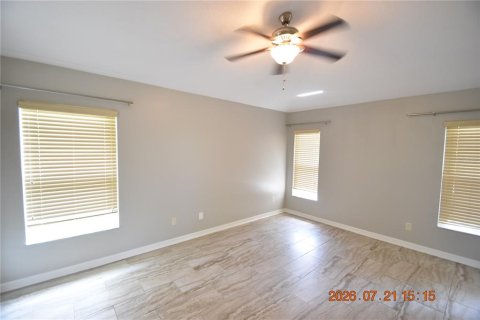 House in Wesley Chapel, Florida 4 bedrooms, 193.98 sq.m. № 2167772 - photo 19