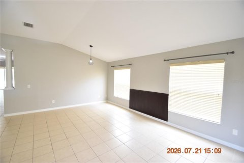 House in Wesley Chapel, Florida 4 bedrooms, 193.98 sq.m. № 2167772 - photo 8