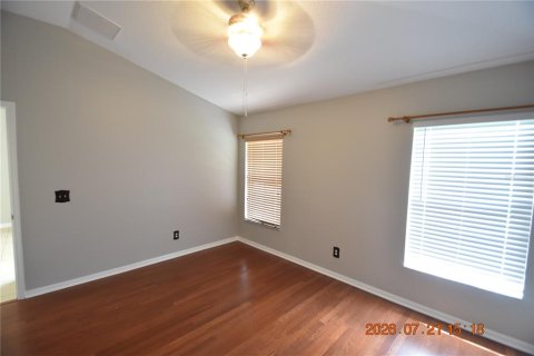 House in Wesley Chapel, Florida 4 bedrooms, 193.98 sq.m. № 2167772 - photo 29