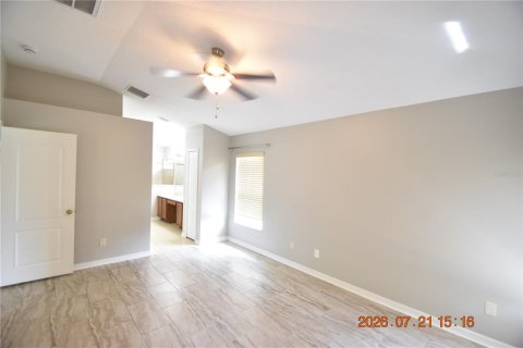 House in Wesley Chapel, Florida 4 bedrooms, 193.98 sq.m. № 2167772 - photo 22