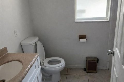 Casa en alquiler en Tampa, Florida, 3 dormitorios, 137.12 m2 № 2147852 - foto 9