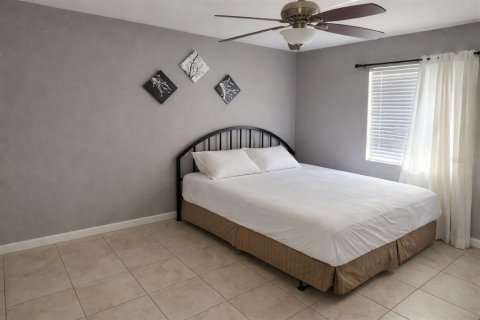Casa en alquiler en Tampa, Florida, 3 dormitorios, 137.12 m2 № 2147852 - foto 14