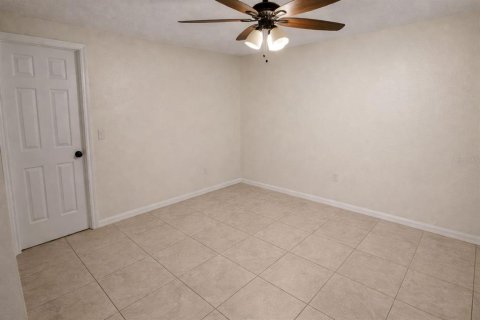 Casa en alquiler en Tampa, Florida, 3 dormitorios, 137.12 m2 № 2147852 - foto 8