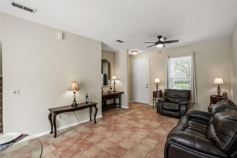 Townhouse in Orlando, Florida 2 bedrooms, 115.2 sq.m. № 2100892 - photo 9
