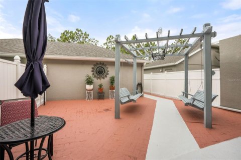 Townhouse in Orlando, Florida 2 bedrooms, 115.2 sq.m. № 2100892 - photo 2