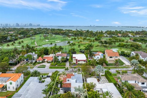 Villa ou maison à vendre à Miami Beach, Floride: 4 chambres, 264.4 m2 № 2024328 - photo 30