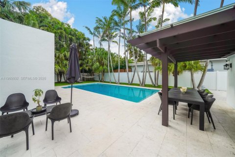 Villa ou maison à vendre à Miami Beach, Floride: 4 chambres, 264.4 m2 № 2024328 - photo 26