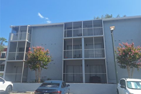 Condo in Altamonte Springs, Florida, 1 bedroom № 2230277