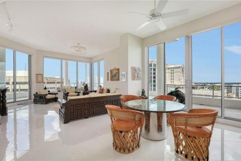 Copropriété à louer à Sarasota, Floride: 3 chambres, 260.41 m2 № 2213867 - photo 6