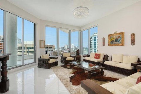 Copropriété à louer à Sarasota, Floride: 3 chambres, 260.41 m2 № 2213867 - photo 8
