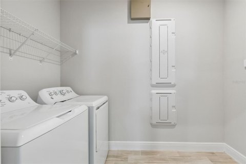 Touwnhouse à louer à Orlando, Floride: 3 chambres, 183.76 m2 № 2384213 - photo 16