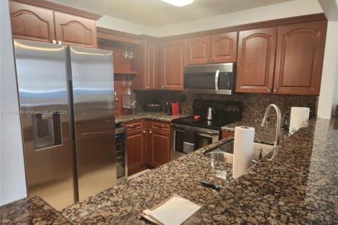 Copropriété à louer à Hollywood, Floride: 2 chambres, 83.24 m2 № 1706715 - photo 5