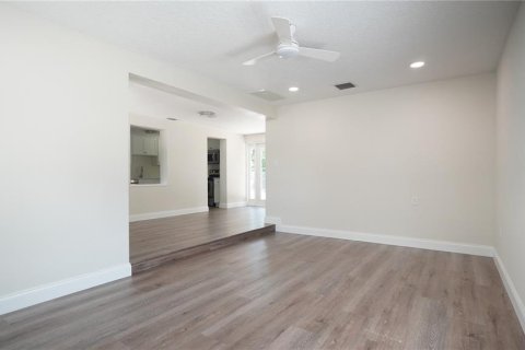 Casa en venta en DeBary, Florida, 2 dormitorios, 105.72 m2 № 1831632 - foto 4