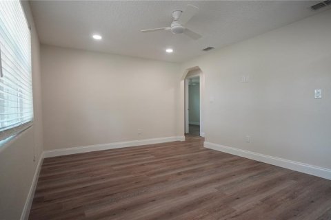 Casa en venta en DeBary, Florida, 2 dormitorios, 105.72 m2 № 1831632 - foto 12
