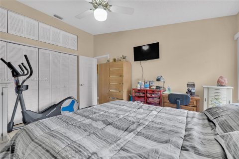 Villa ou maison à vendre à Miami, Floride: 4 chambres, 193.89 m2 № 1964261 - photo 23