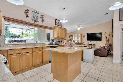 Villa ou maison à vendre à Miami, Floride: 4 chambres, 193.89 m2 № 1964261 - photo 11