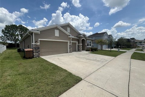 Casa en alquiler en Ocala, Florida, 4 dormitorios, 263.56 m2 № 1894936 - foto 2