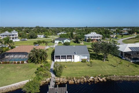 Casa en venta en Punta Gorda, Florida, 3 dormitorios, 172.89 m2 № 1903037 - foto 2
