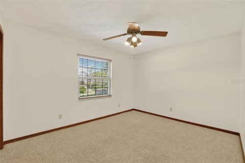 House in Brandon, Florida 4 bedrooms, 175.03 sq.m. № 1875954 - photo 17