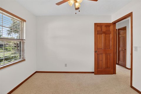 House in Brandon, Florida 4 bedrooms, 175.03 sq.m. № 1875954 - photo 16
