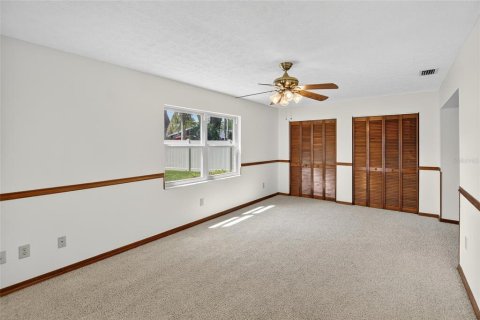House in Brandon, Florida 4 bedrooms, 175.03 sq.m. № 1875954 - photo 27