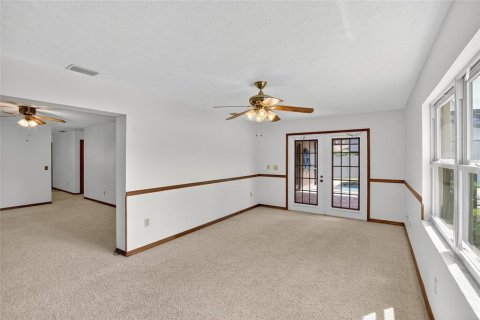 House in Brandon, Florida 4 bedrooms, 175.03 sq.m. № 1875954 - photo 26