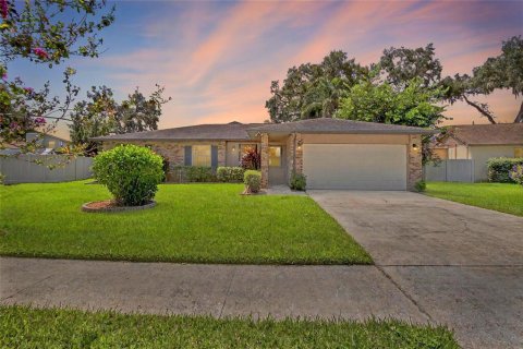 House in Brandon, Florida 4 bedrooms, 175.03 sq.m. № 1875954 - photo 20