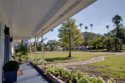 House in Dunedin, Florida 3 bedrooms, 163.88 sq.m. № 1914433 - photo 8