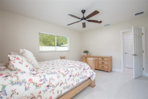 House in Dunedin, Florida 3 bedrooms, 163.88 sq.m. № 1914433 - photo 22