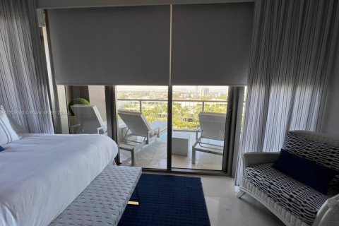 Condominio en alquiler en Bal Harbour, Florida, 3 dormitorios, 263.84 m2 № 1938488 - foto 12