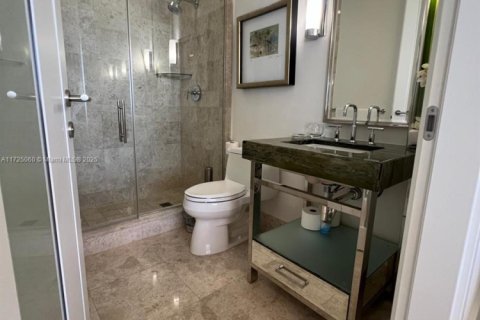 Condominio en alquiler en Bal Harbour, Florida, 3 dormitorios, 263.84 m2 № 1938488 - foto 6
