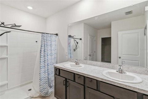 House in Plant City, Florida 4 bedrooms, 171.5 sq.m. № 2208461 - photo 15