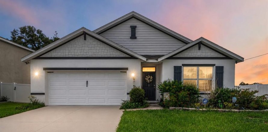 House in Plant City, Florida 4 bedrooms, 171.5 sq.m. № 2208461