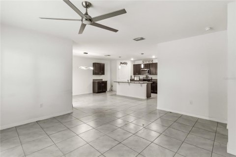House in Plant City, Florida 4 bedrooms, 171.5 sq.m. № 2208461 - photo 7