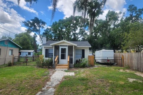 House in Lakeland, Florida 2 bedrooms, 55.18 sq.m. № 2122464