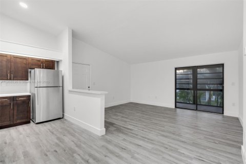 Appartement à louer à Hialeah, Floride: 2 chambres, 80.82 m2 № 1964320 - photo 20