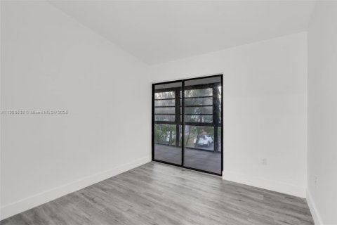 Appartement à louer à Hialeah, Floride: 2 chambres, 80.82 m2 № 1964320 - photo 24