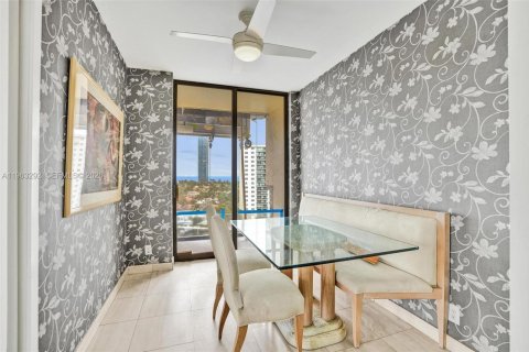 Condominio en venta en Aventura, Florida, 2 dormitorios, 177.44 m2 № 2033431 - foto 5