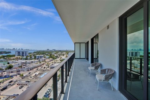 Condominio en venta en Miami Beach, Florida, 2 dormitorios, 74.51 m2 № 2077222 - foto 22
