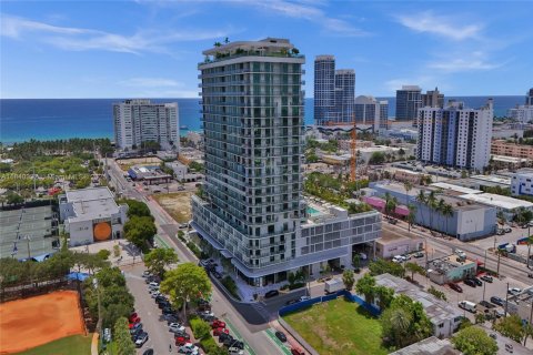 Condominio en venta en Miami Beach, Florida, 2 dormitorios, 74.51 m2 № 2077222 - foto 8