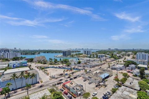 Condominio en venta en Miami Beach, Florida, 2 dormitorios, 74.51 m2 № 2077222 - foto 15