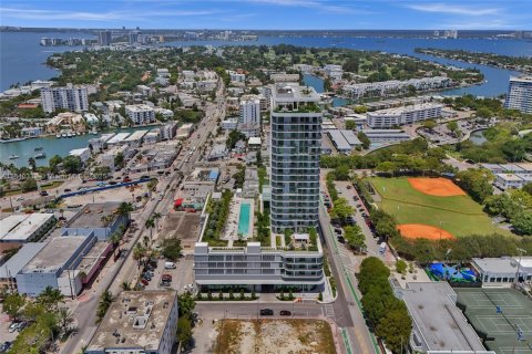 Condominio en venta en Miami Beach, Florida, 2 dormitorios, 74.51 m2 № 2077222 - foto 6