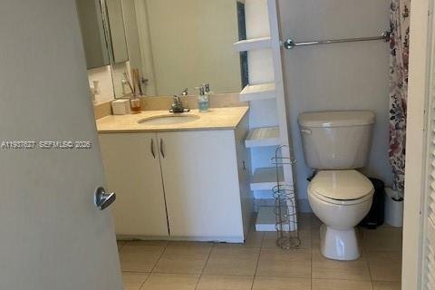 Condominio en alquiler en Miami, Florida, 1 dormitorio, 73.49 m2 № 1995531 - foto 14