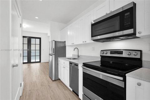 Condominio en alquiler en Davie, Florida, 1 dormitorio, 37.9 m2 № 2027868 - foto 2