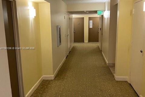 Condo in Miami Beach, Florida, 2 bedrooms  № 1922403 - photo 26