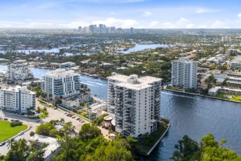 Condominio en alquiler en Fort Lauderdale, Florida, 2 dormitorios, 169.08 m2 № 880948 - foto 1